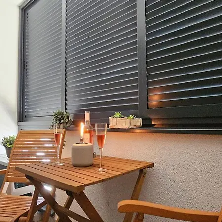 Adela Apartment *